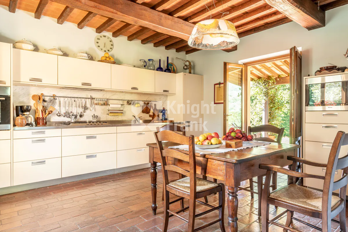 Вилла в Лукке, Италия, 250 м2 фото 4