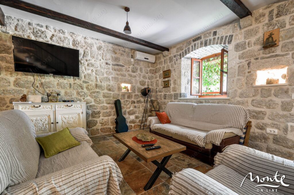 Вилла в Которе, Черногория, 415 м2 фото 3