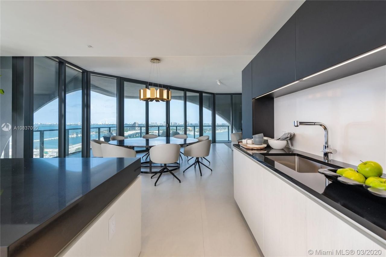Апартаменты в Майами, США, 450 м2 фото 5