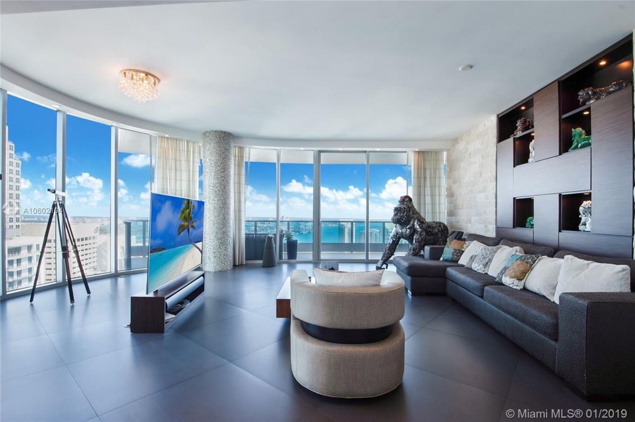 Квартира в Майами, США, 230 м2 фото 2