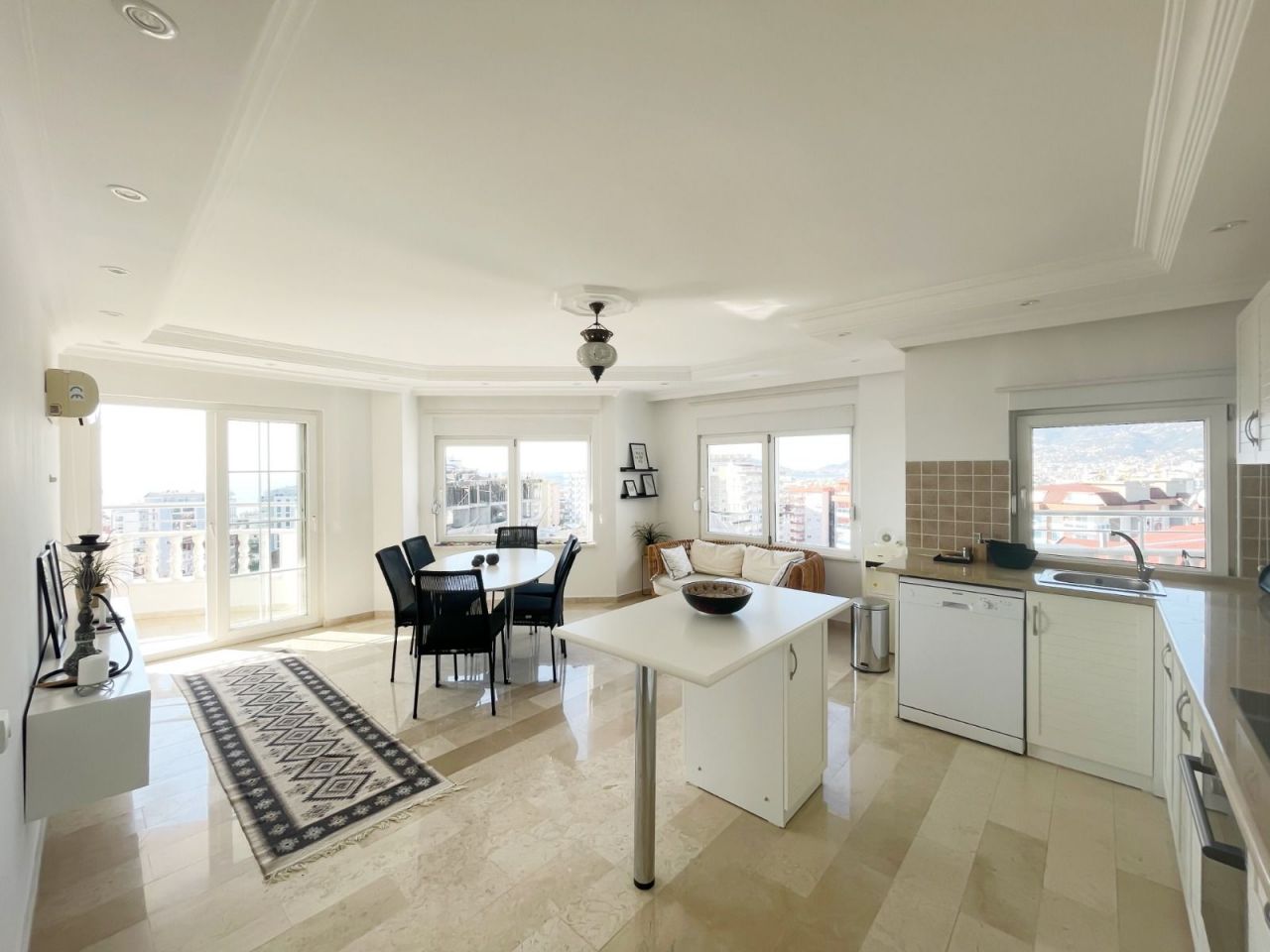 Квартира в Алании, Турция, 240 м2 фото 2