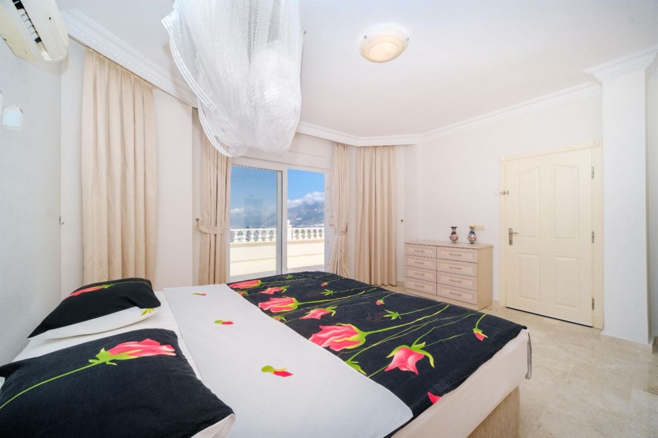 Вилла в Алании, Турция, 240 м2 фото 4