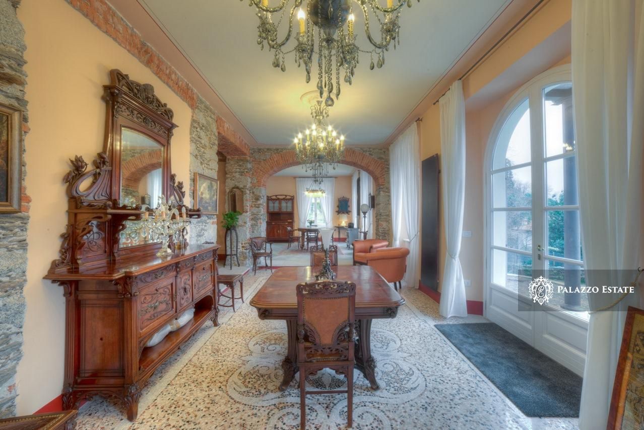 Вилла в Вербании, Италия, 730 м2 фото 2