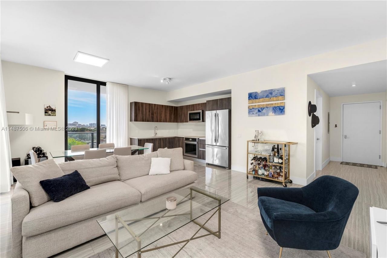 Квартира в Майами, США, 100 м2 фото 2