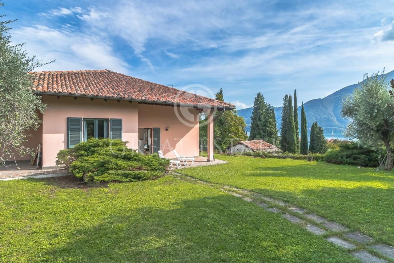 Вилла у озера Комо, Италия, 380 м2 фото 5