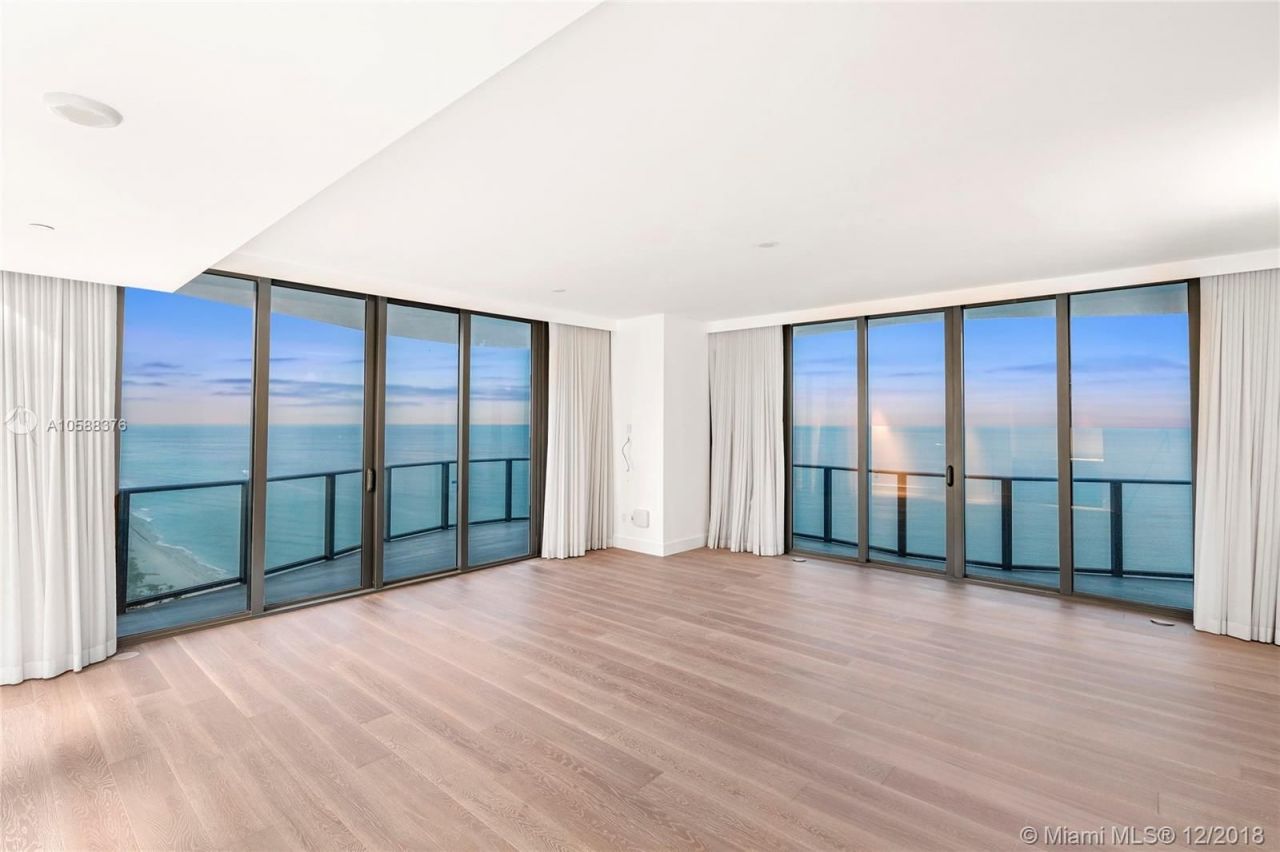 Квартира в Майами, США, 700 м2 фото 3