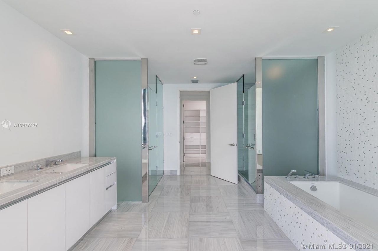 Квартира в Майами, США, 250 м2 фото 4