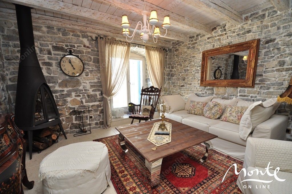 Вилла в Тивате, Черногория, 105 м2 фото 2