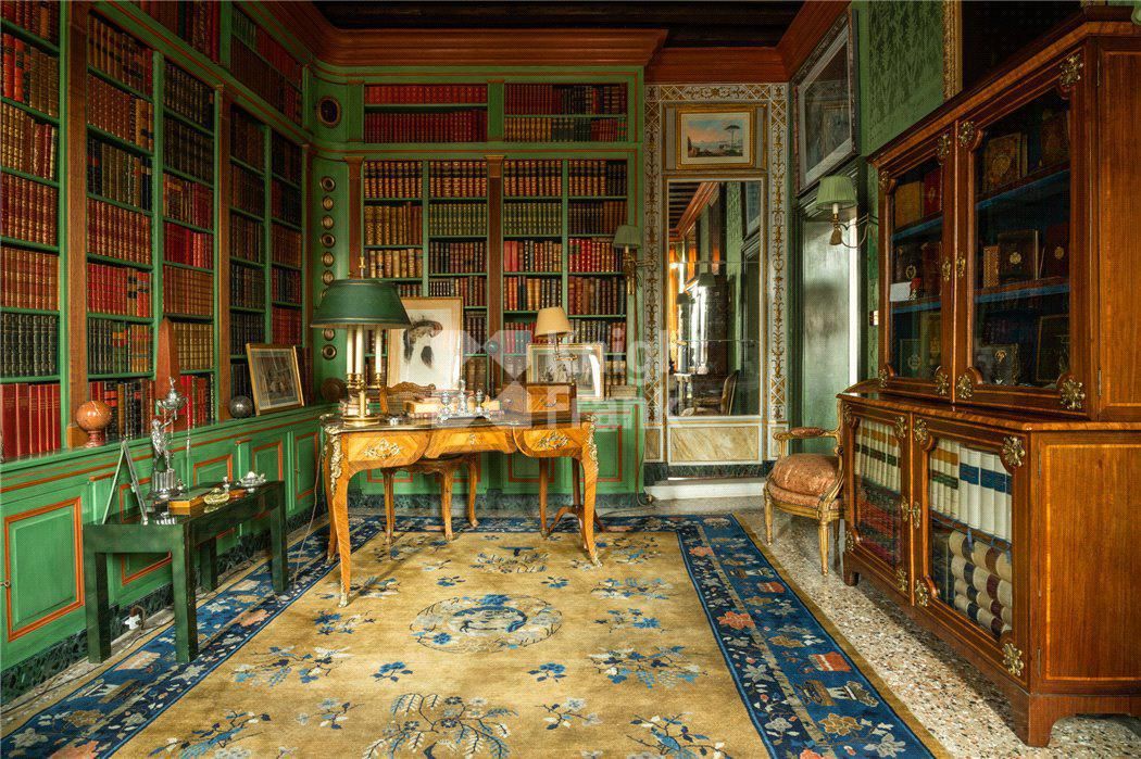 Особняк в Венеции, Италия, 740 м2 фото 4
