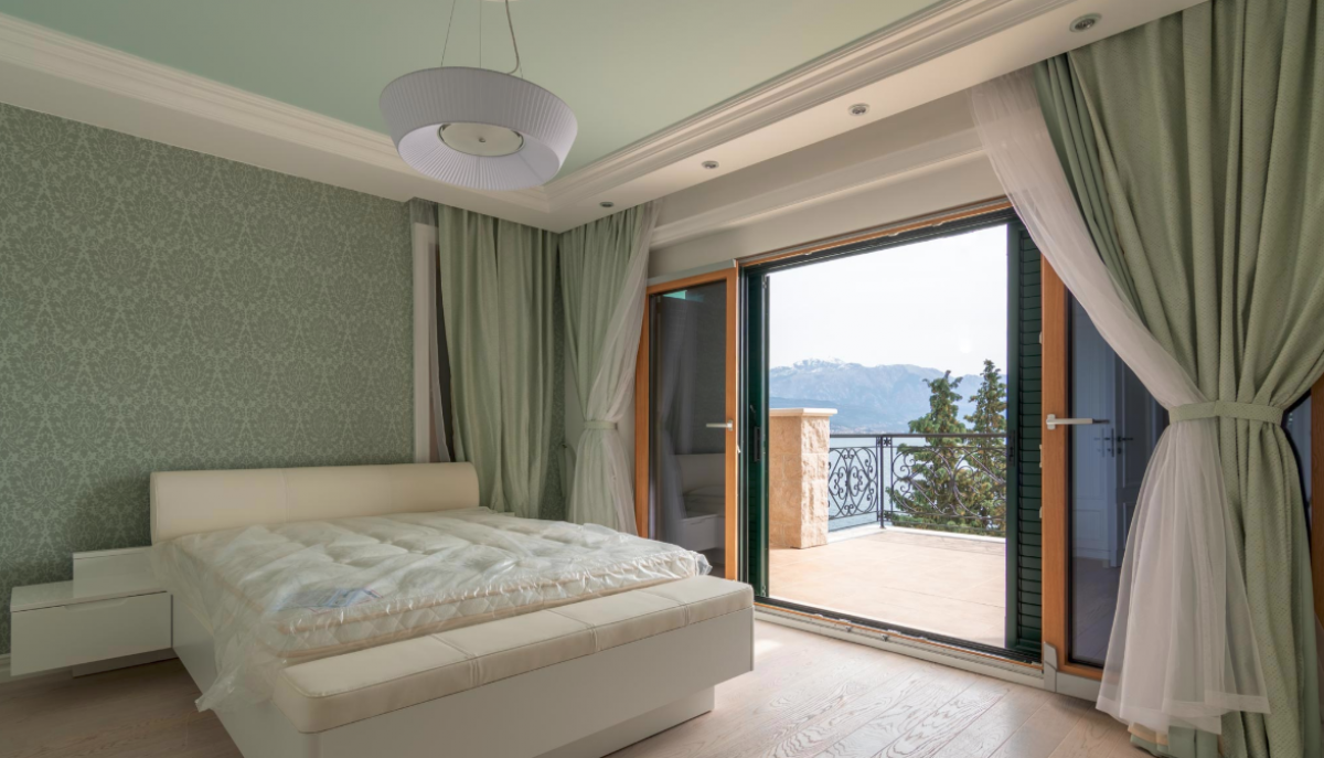 Дом в Херцег-Нови, Черногория, 550 м2 фото 2