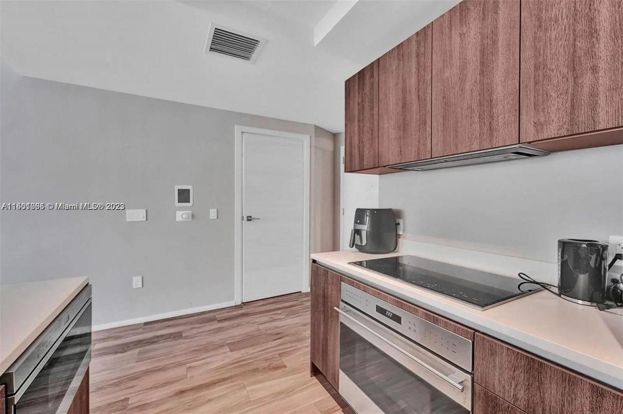 Квартира в Майами, США, 80 м2 фото 3