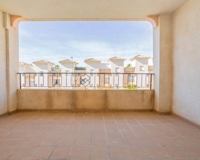 Апартаменты в Пунта Приме, Испания, 70 м2 фото 3