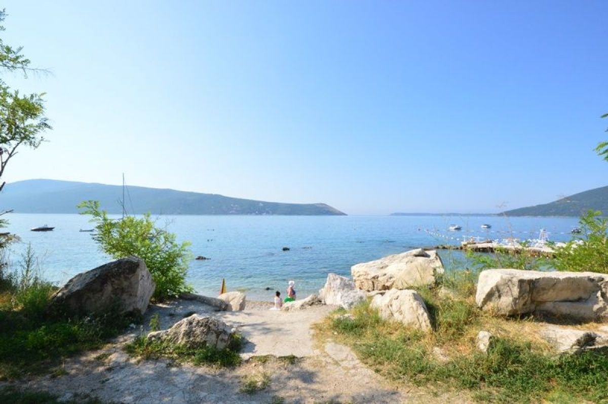 Квартира в Херцег-Нови, Черногория, 70 м2 фото 3