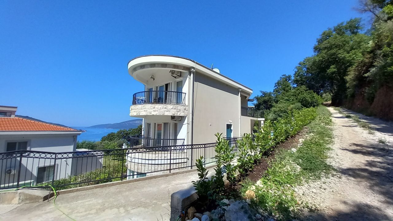 Квартира в Кумборе, Черногория, 135 м2 фото 3