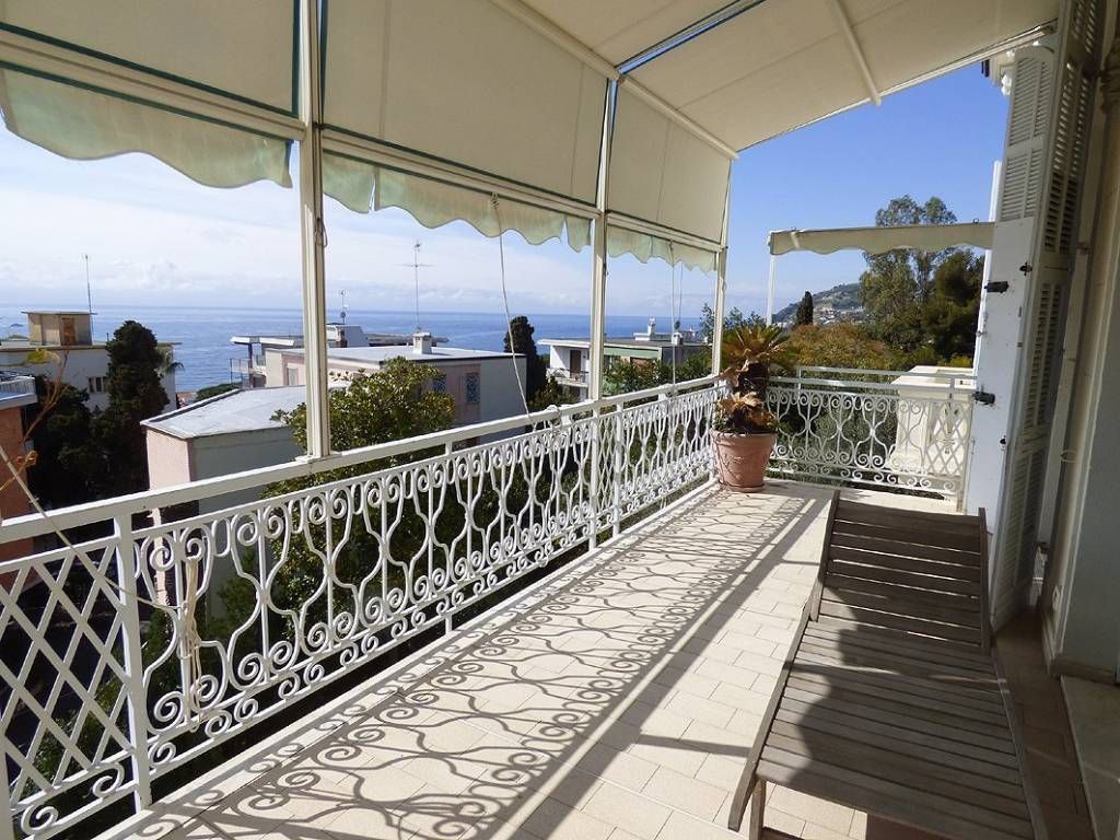 Особняк в Сан-Ремо, Италия, 2 000 м2 фото 5