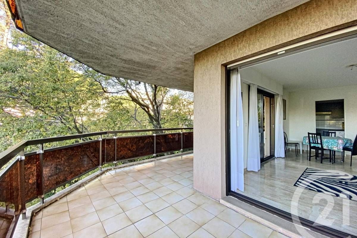 Апартаменты в Каннах, Франция, 87 м2 фото 1