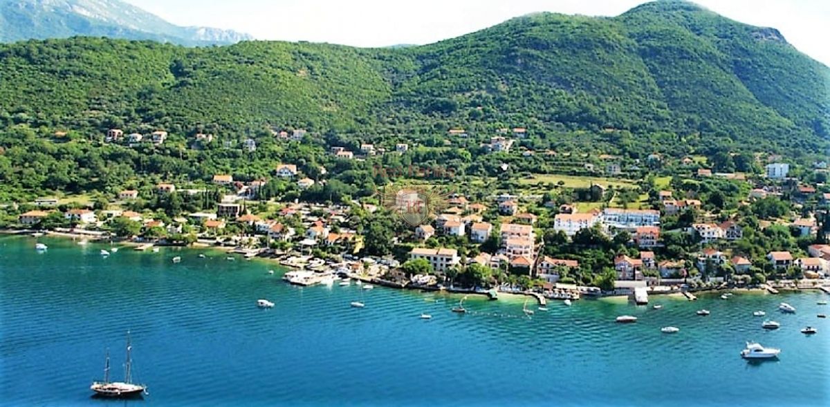 Дом в Херцег-Нови, Черногория, 250 м2 фото 2