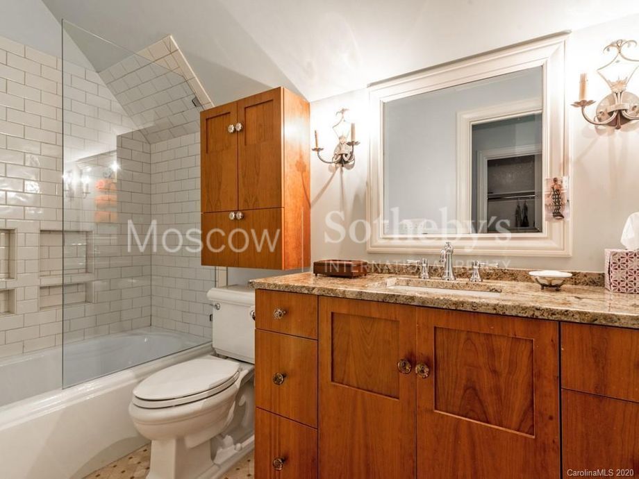 Особняк в Шарлотт, США, 800 м2 фото 3