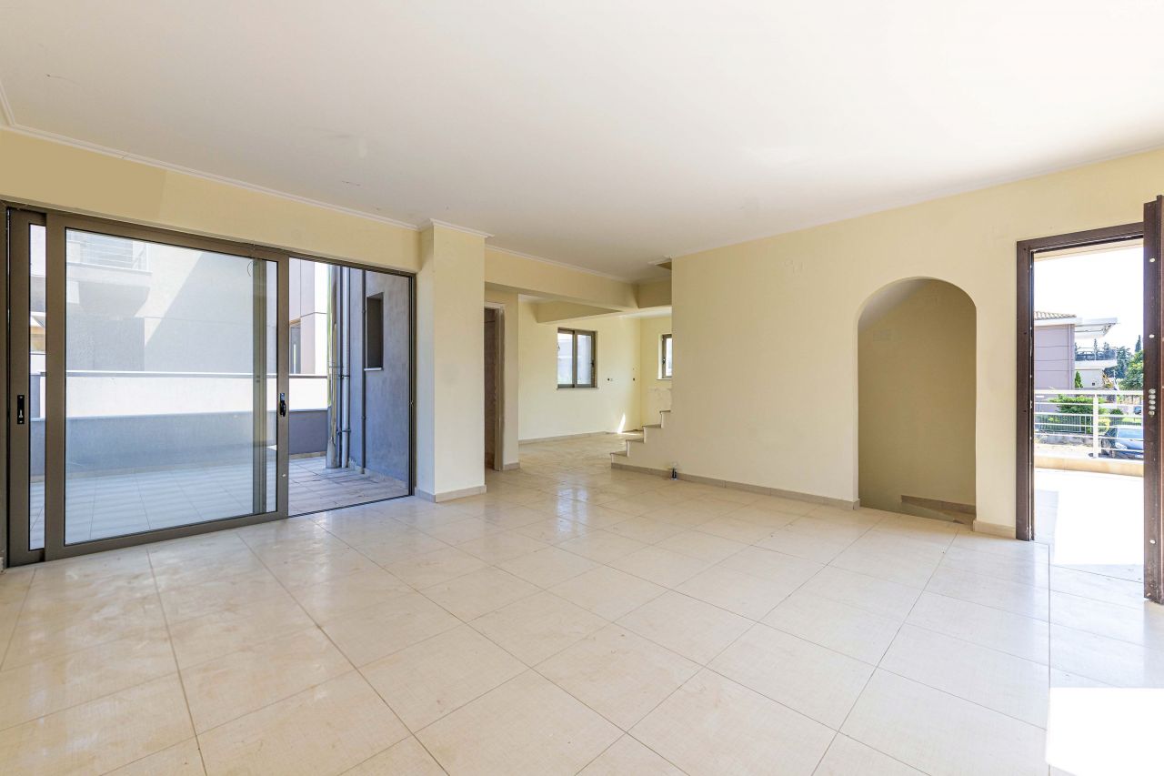 Дом в Лутраки, Греция, 230 м2 фото 4