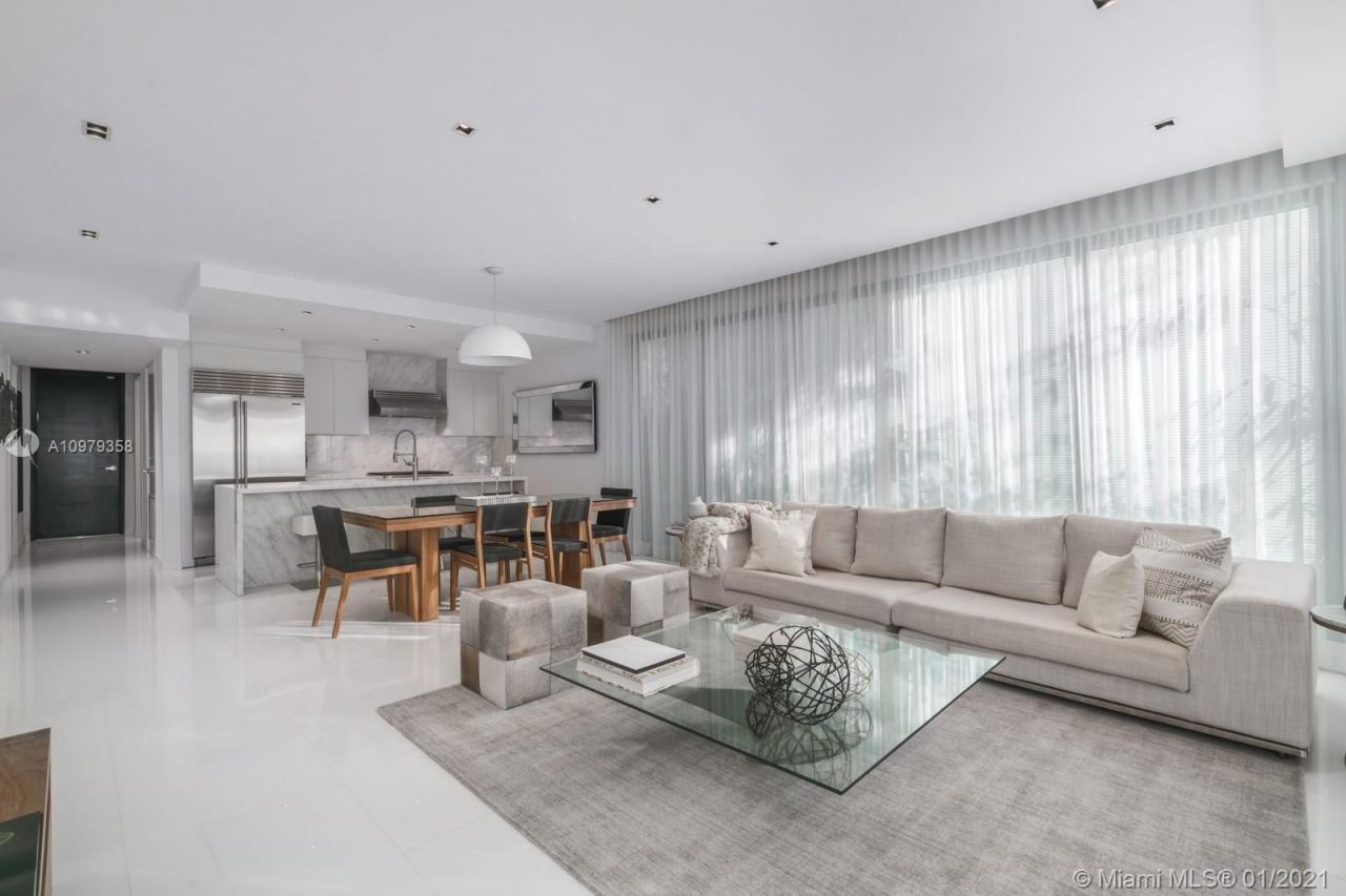 Квартира в Майами, США, 150 м2 фото 2