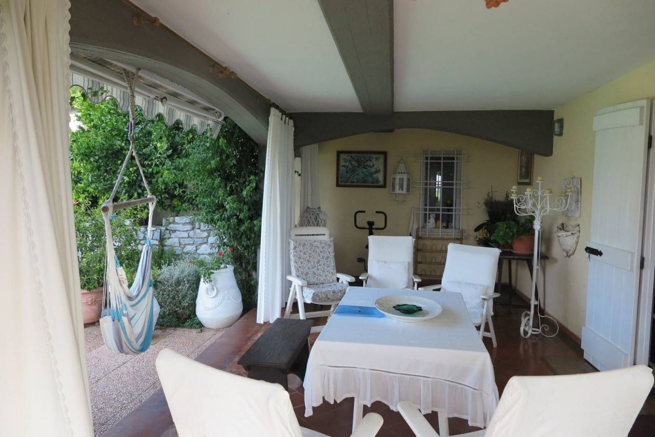 Вилла в Кастельнуово-Магре, Италия, 500 м2 фото 5