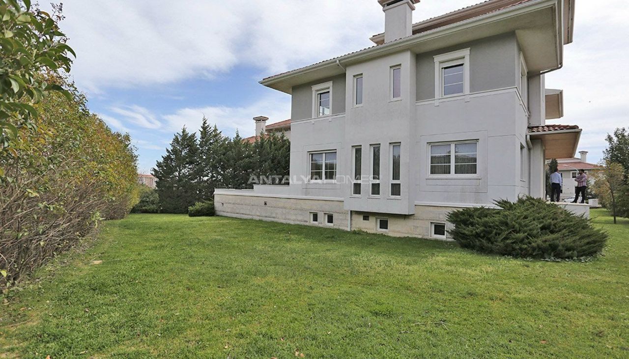 Вилла в Бейликдюзю, Турция, 699 м2 фото 2