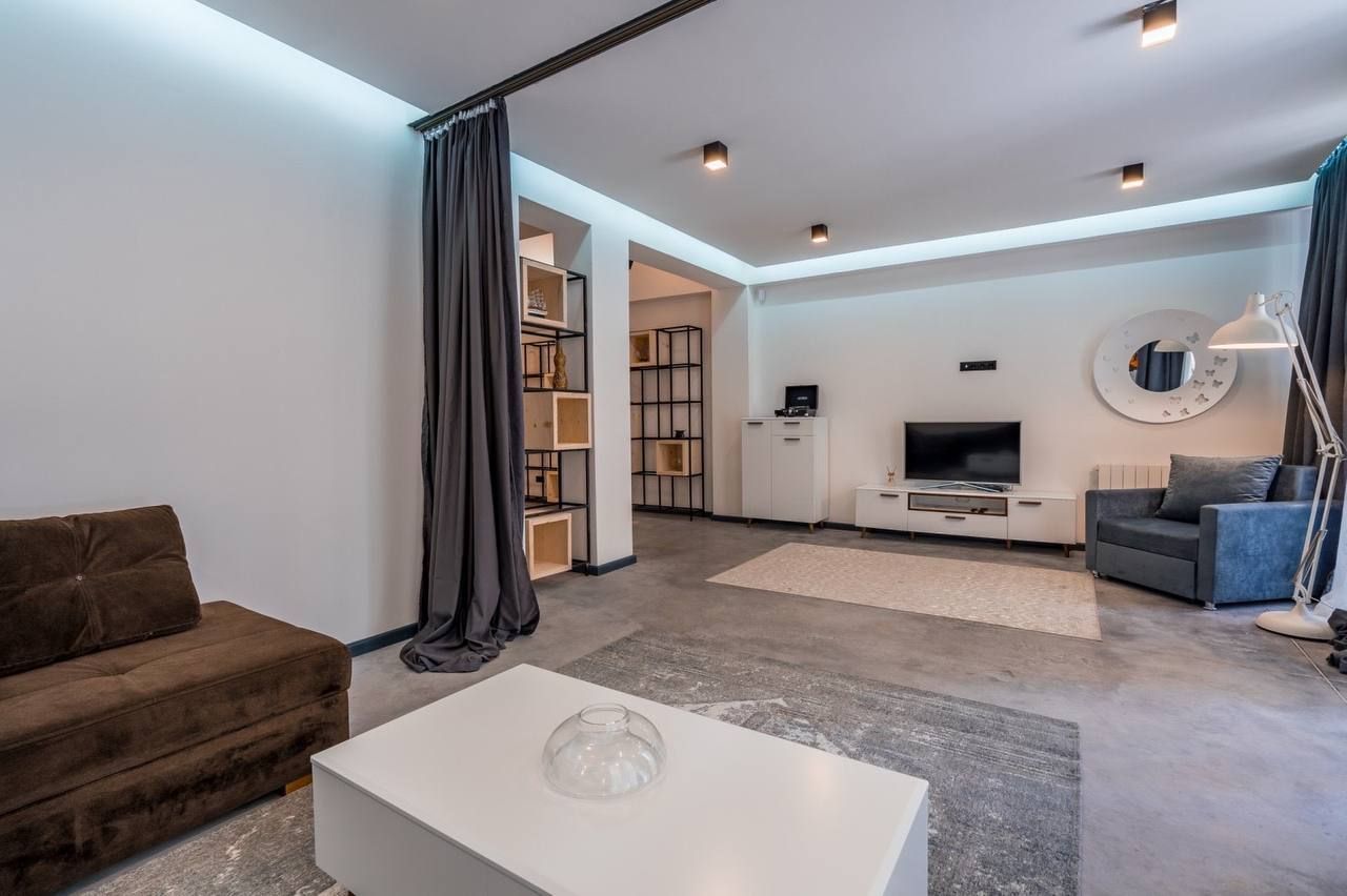 Квартира в Тбилиси, Грузия, 140 м2 фото 2