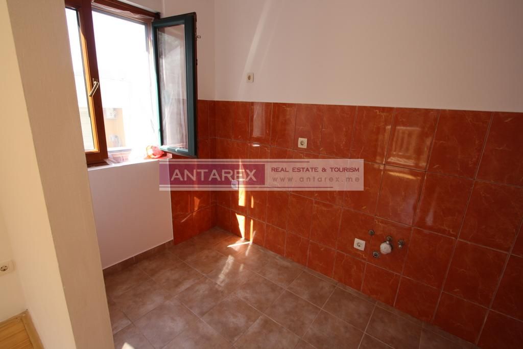 Апартаменты в Херцег-Нови, Черногория, 47 м2 фото 2