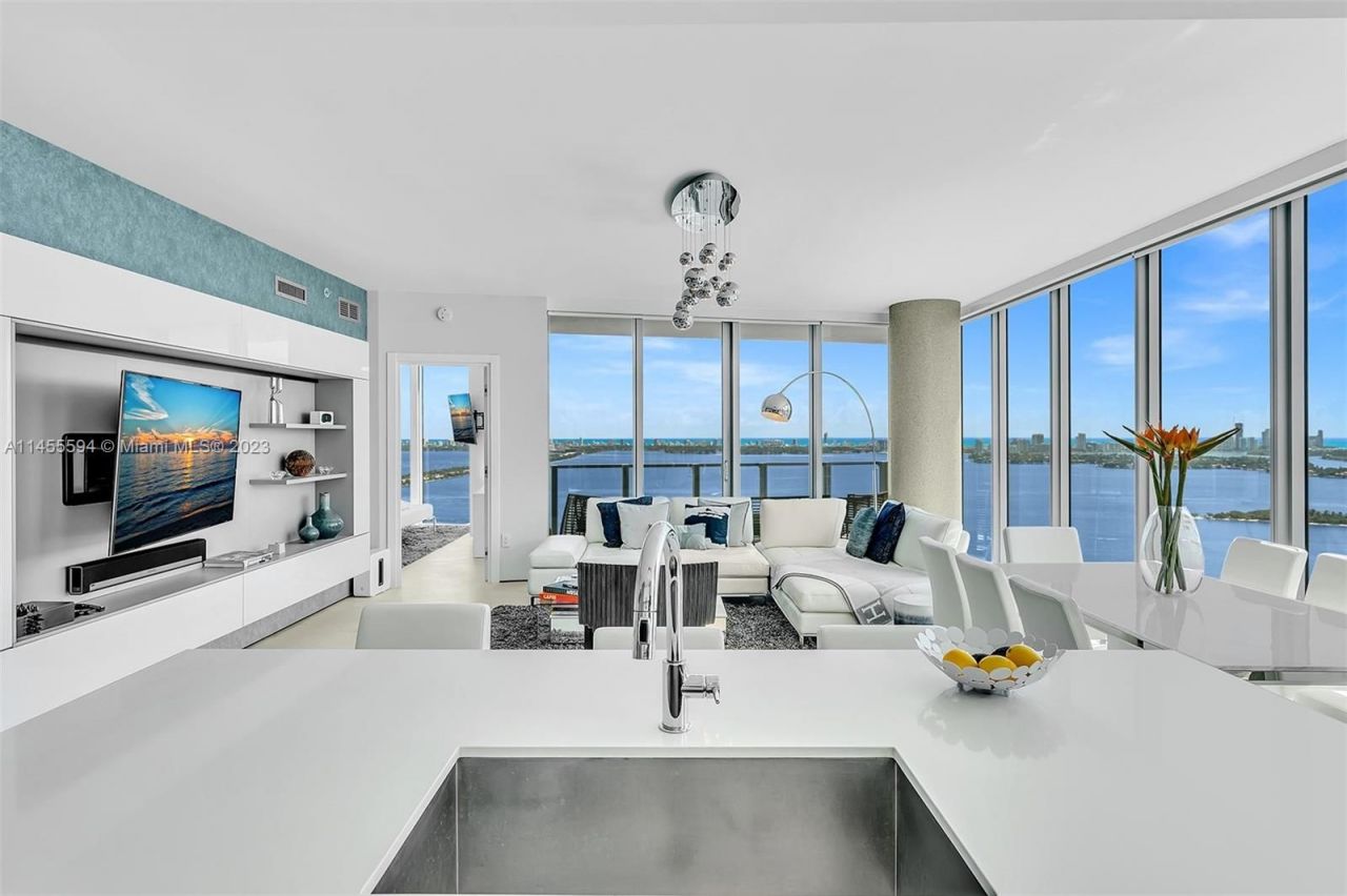 Квартира в Майами, США, 170 м2 фото 2