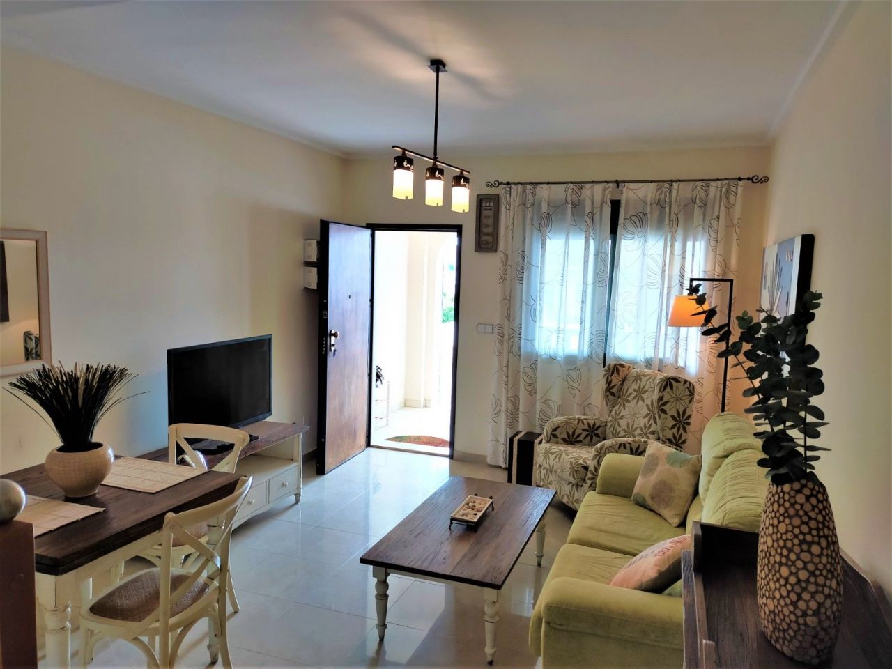 Апартаменты в Рохалесе, Испания, 80 м2 фото 5