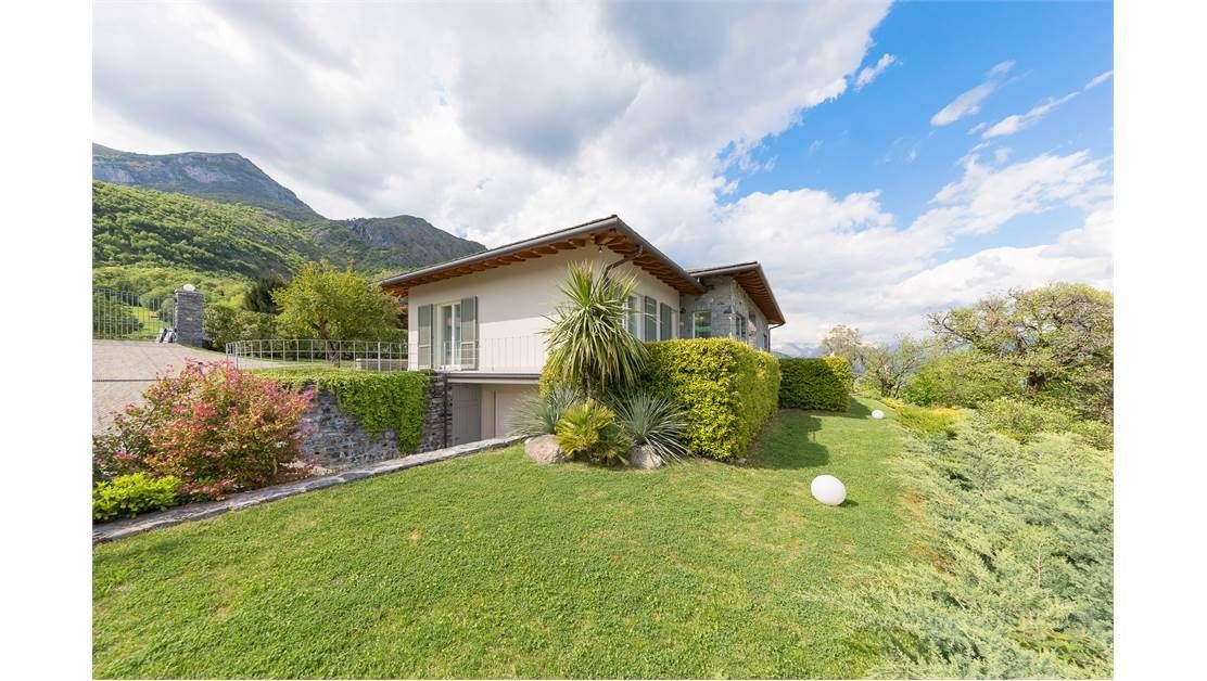 Вилла у озера Комо, Италия, 300 м2 фото 5