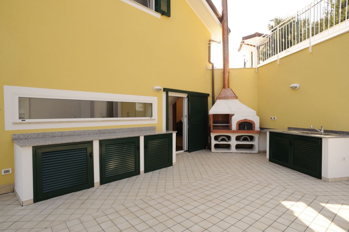 Дом в Алассио, Италия, 300 м2 фото 2
