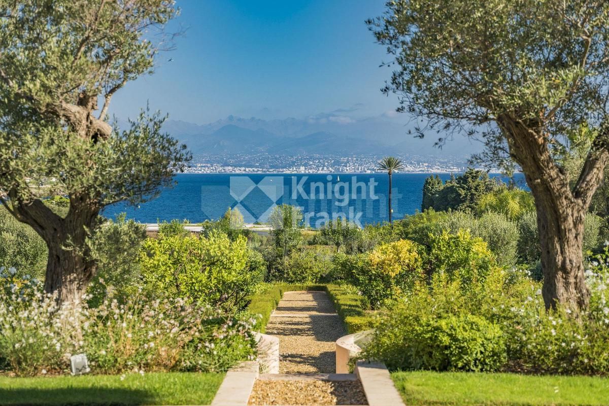 Вилла в Кап д’Антиб, Франция, 780 м2 фото 3