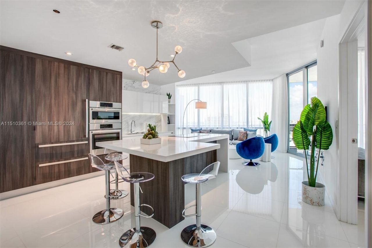 Квартира в Майами, США, 120 м2 фото 1