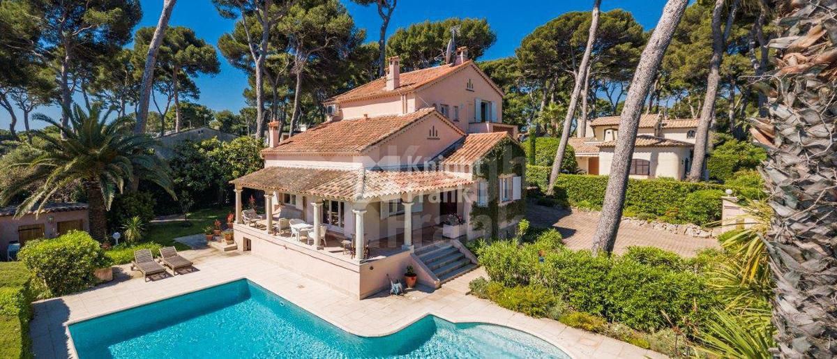 Вилла в Кап д’Антиб, Франция, 950 м2 фото 2