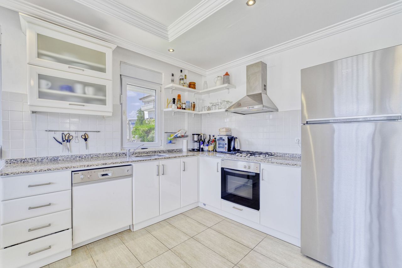 Квартира в Конаклы, Турция, 200 м2 фото 3