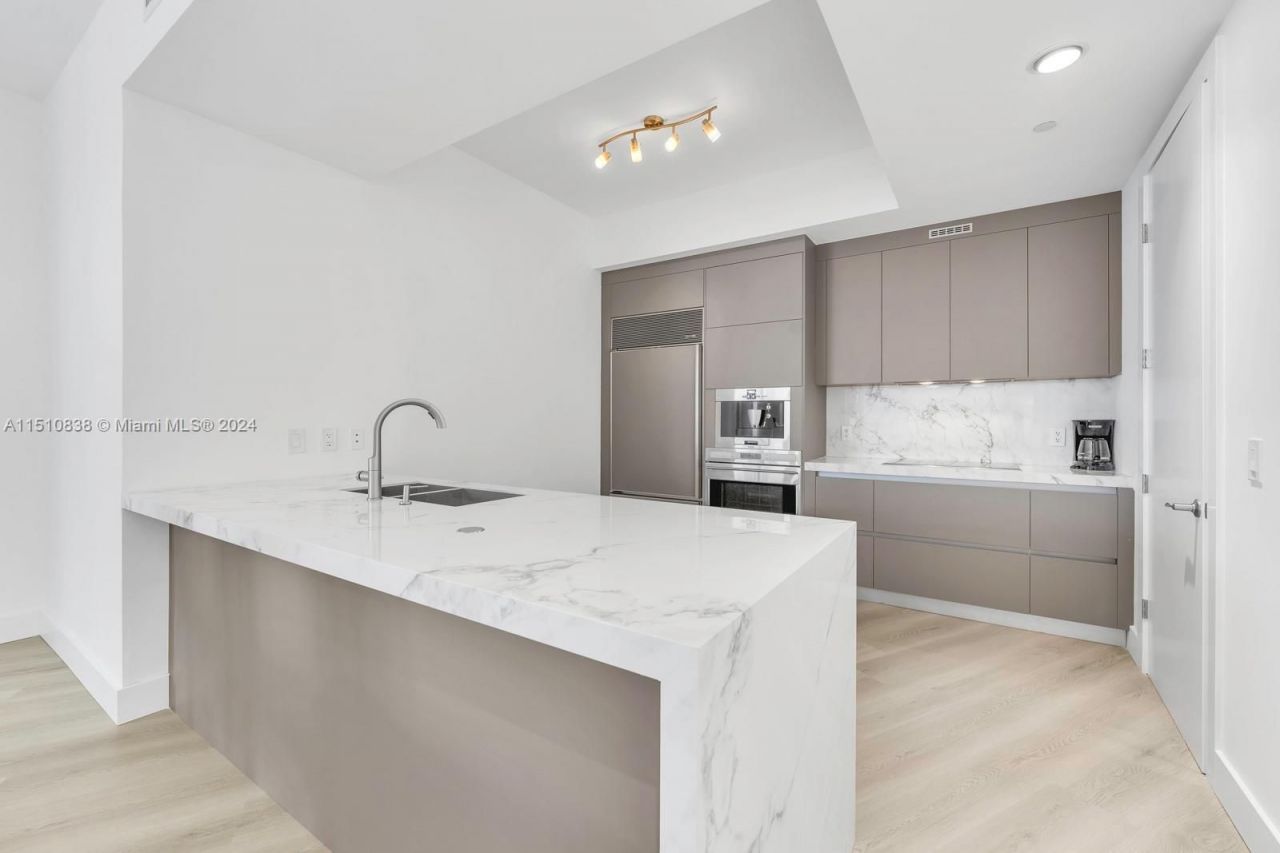 Квартира в Майами, США, 180 м2 фото 4