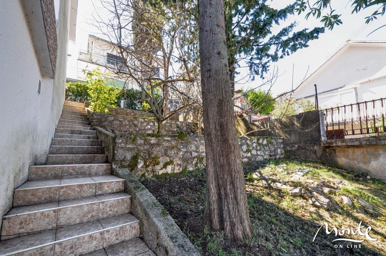 Дом в Тивате, Черногория, 130 м2 фото 4