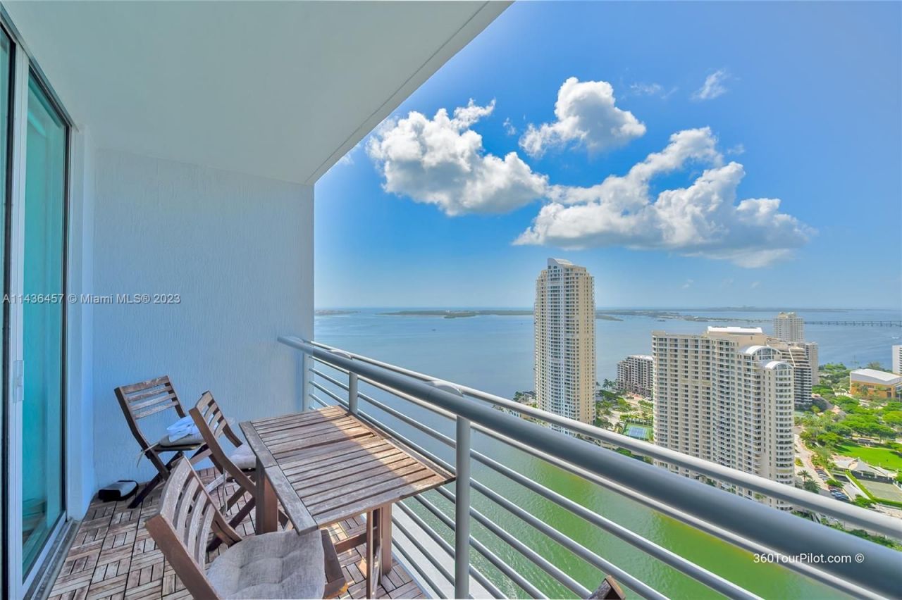 Квартира в Майами, США, 110 м2 фото 2