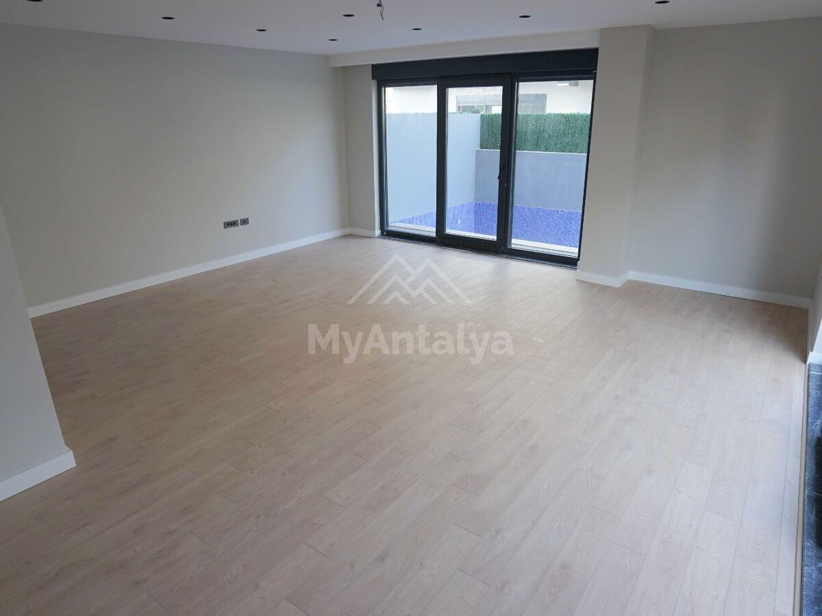 Вилла в Анталии, Турция, 375 м2 фото 2