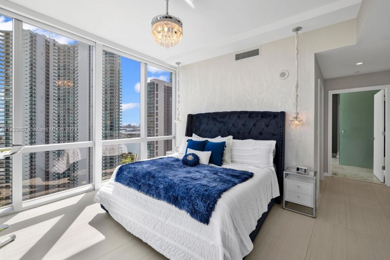 Квартира в Майами, США, 200 м2 фото 3