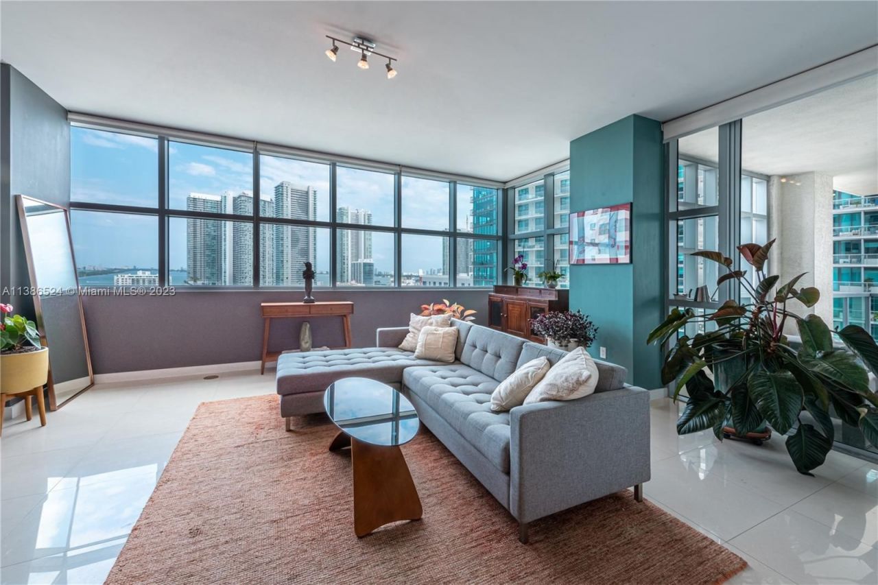 Квартира в Майами, США, 120 м2 фото 2