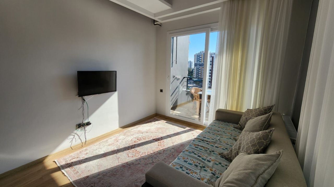 Квартира в Мерсине, Турция, 55 м2 фото 2