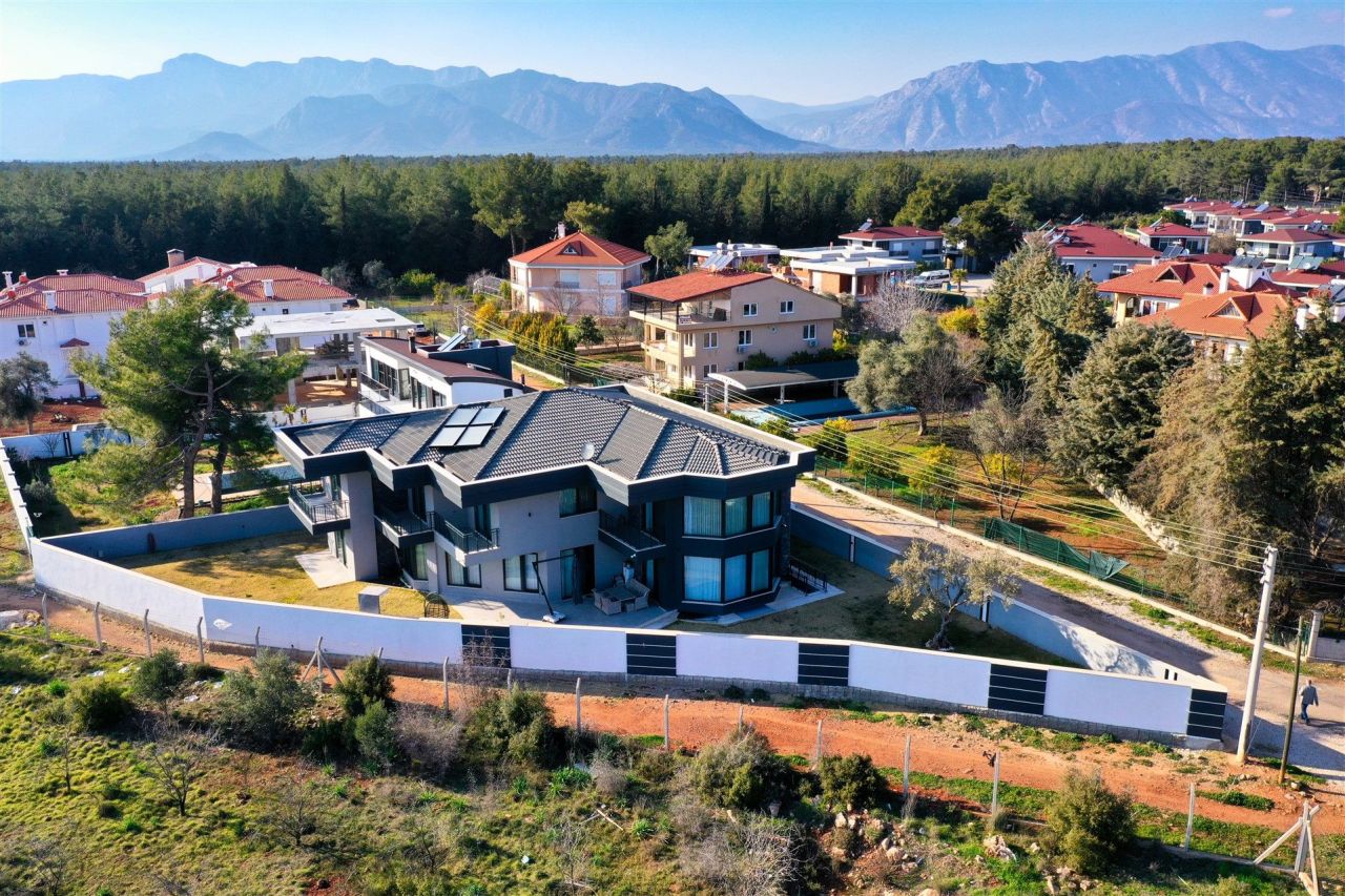 Вилла в Анталии, Турция, 650 м2 фото 3