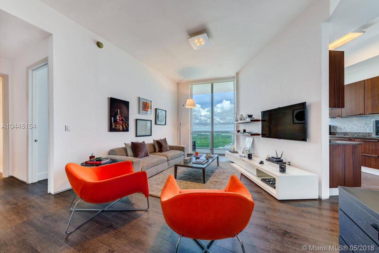 Квартира в Майами, США, 140 м2 фото 2