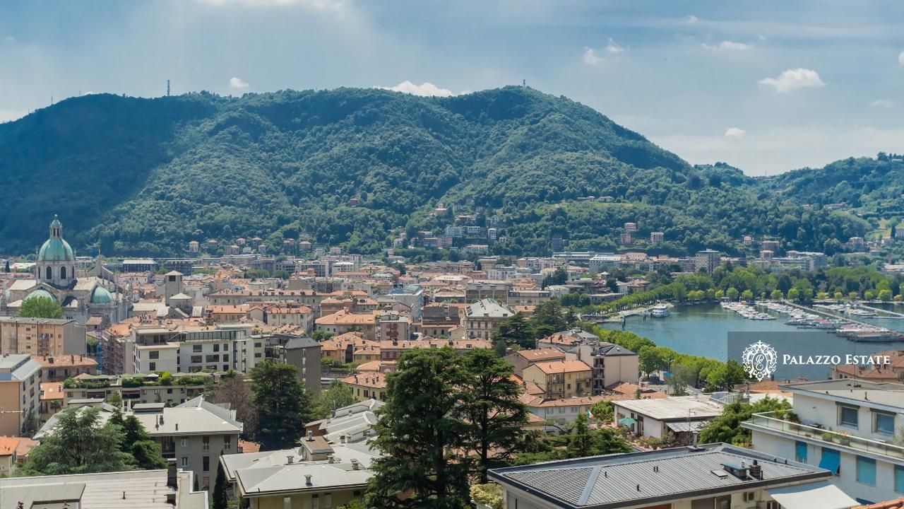 Апартаменты у озера Комо, Италия, 282 м2 фото 3