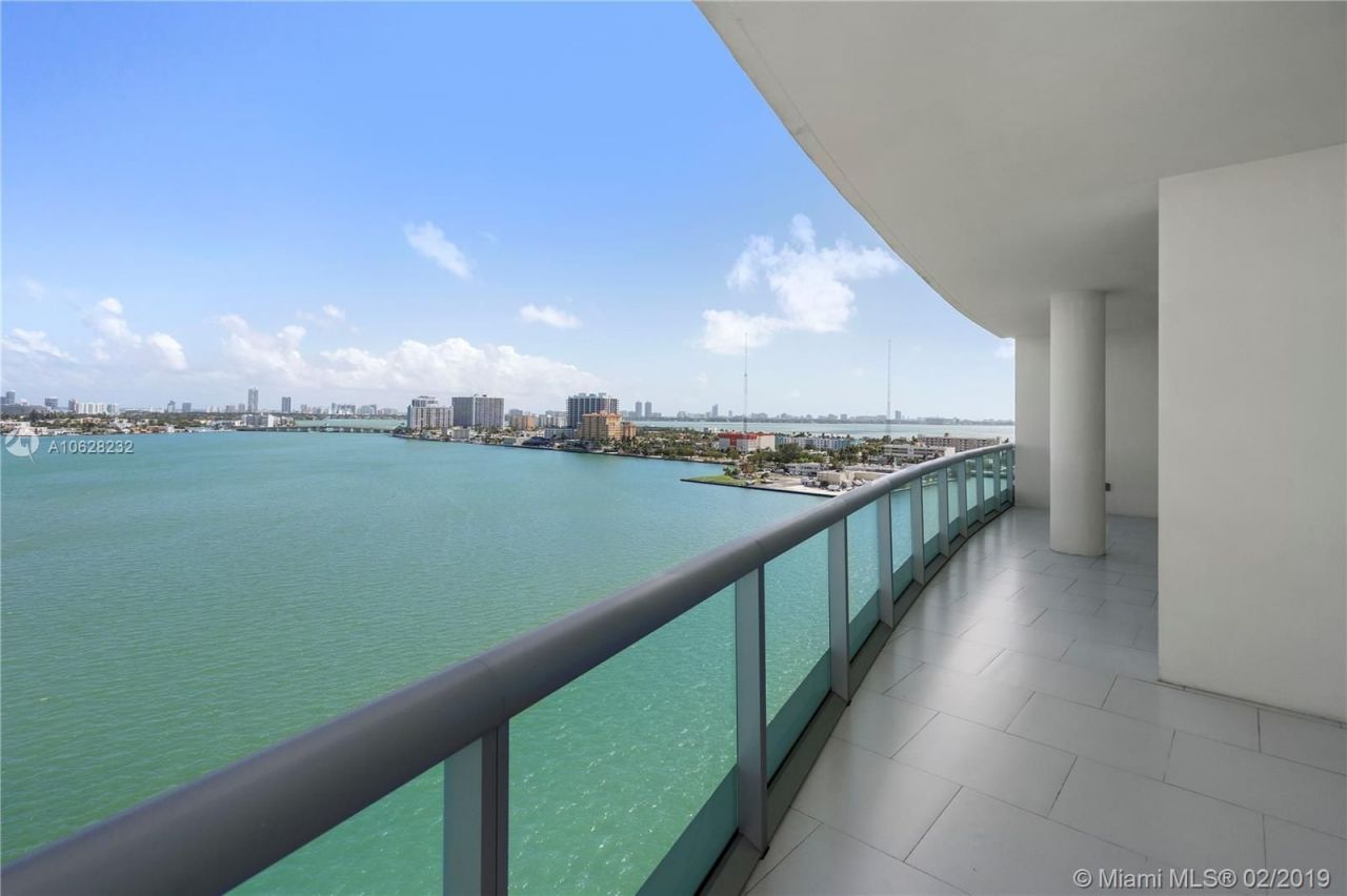 Квартира в Майами, США, 180 м2 фото 2