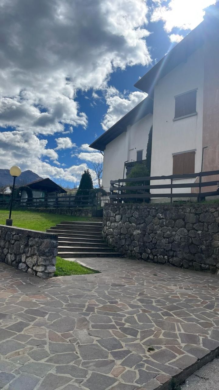 Апартаменты в Бергамо, Италия, 60 м2 фото 1