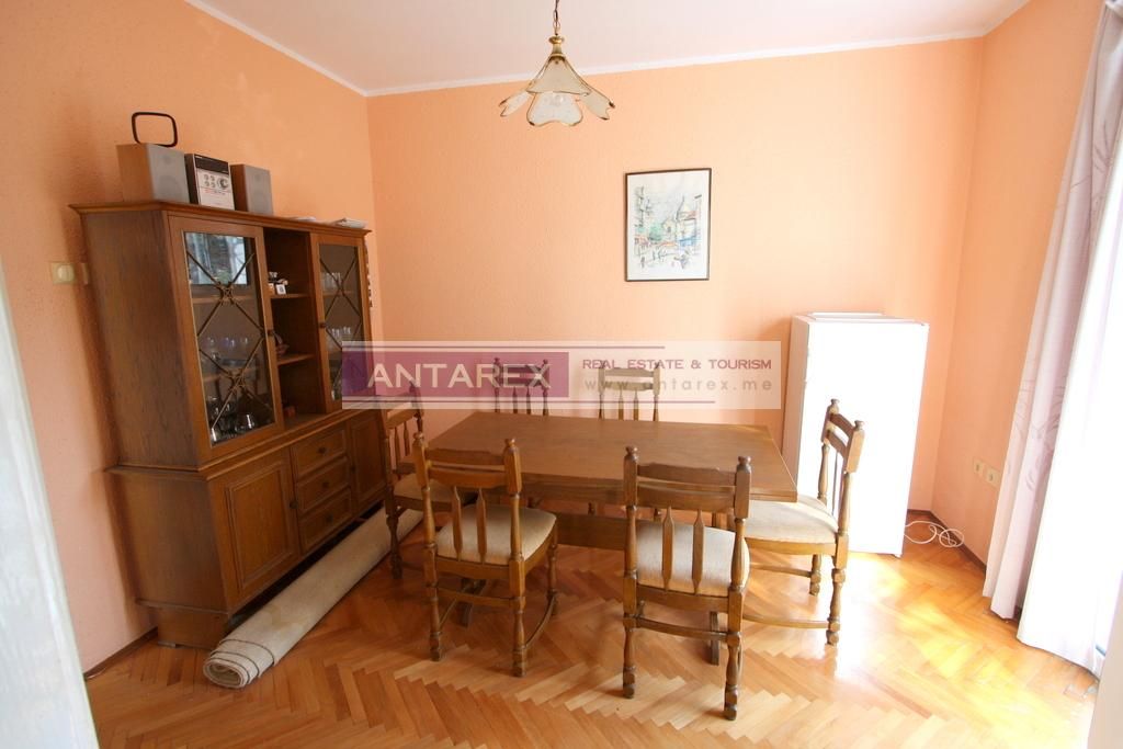 Апартаменты в Херцег-Нови, Черногория, 111 м2 фото 2