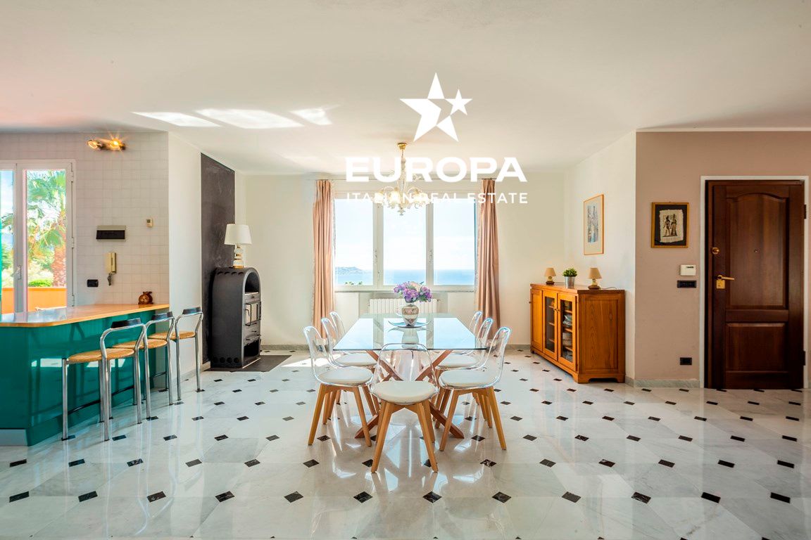 Вилла в Сан-Ремо, Италия, 300 м2 фото 3